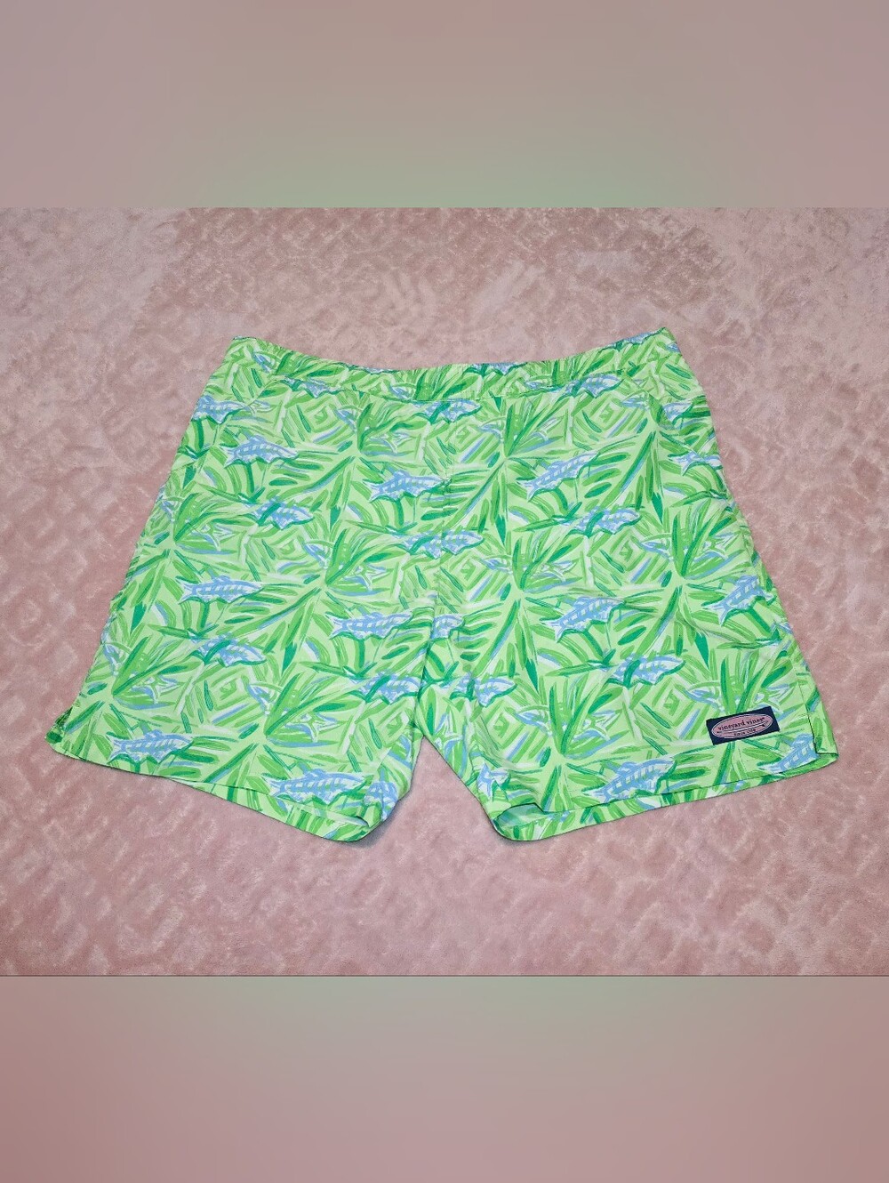 Vineyard Vines Chappy Swim Trunks Mens Size M Printed Tropical Shorts